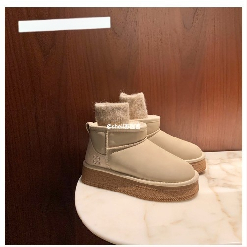 Naine lume saapad – veekindlad, määrdumiskindlad, villane vooder, paks kummist talla, ülaosa mikrofiibernahk