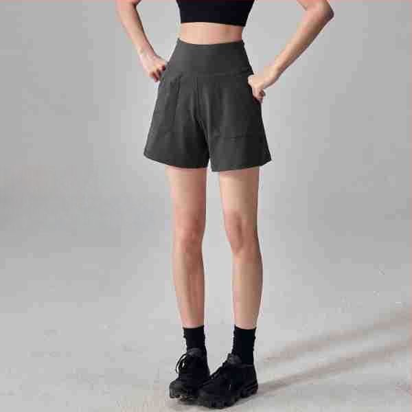 Song Station hingavad naiste jooga lühikeste püksid kõrge vöökoht, 3/4 pikkus, nailon-spandex (83%/17%)