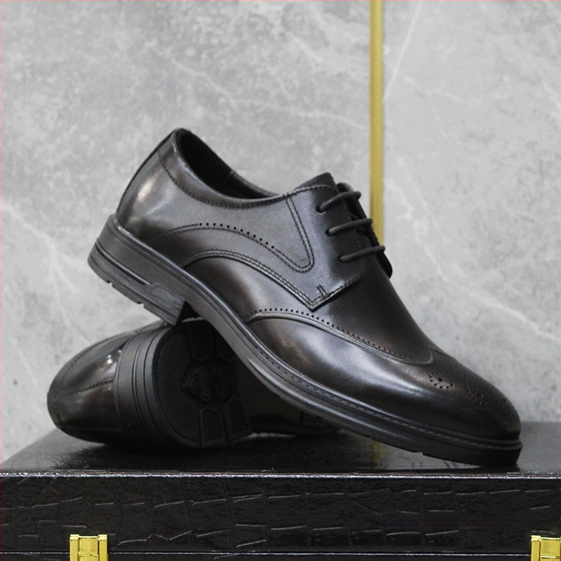 Vyriski formalūs odiniai batai - viršutinis sluoksnis iš pirmosios karvės odos, gumos pada, raišteliai, smailus nosis, pamušalas iš kiaulės odos