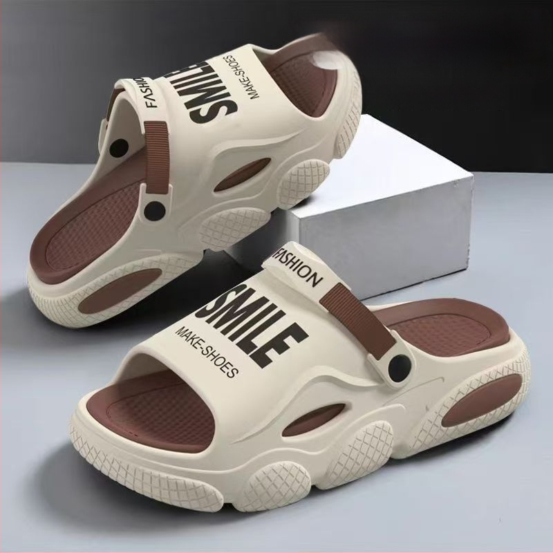 Unisex täiskasvanutele mõeldud sussid PVC ülaosa ja PVC tallaga; igapäevane ja vaba aja stiil; väljas kasutamiseks.