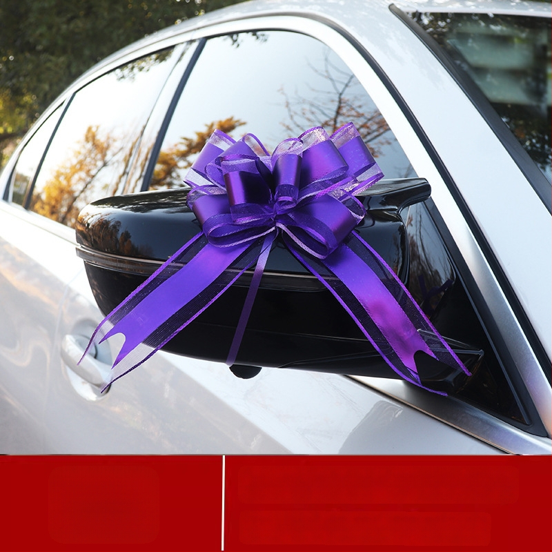 Vestuvių automobilių dekoras — Didelė juostelė ant durų rankenų, juostelė ir traukiama gėlė (Medžiaga: plastikas; Tinka: Vestuvės; Kategorija: Vietos dekoravimo rekvizitas)