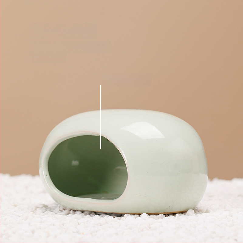 Keraamiline pesa Sirijale hamstrile, iglu varjupaik suviseks jahutuseks