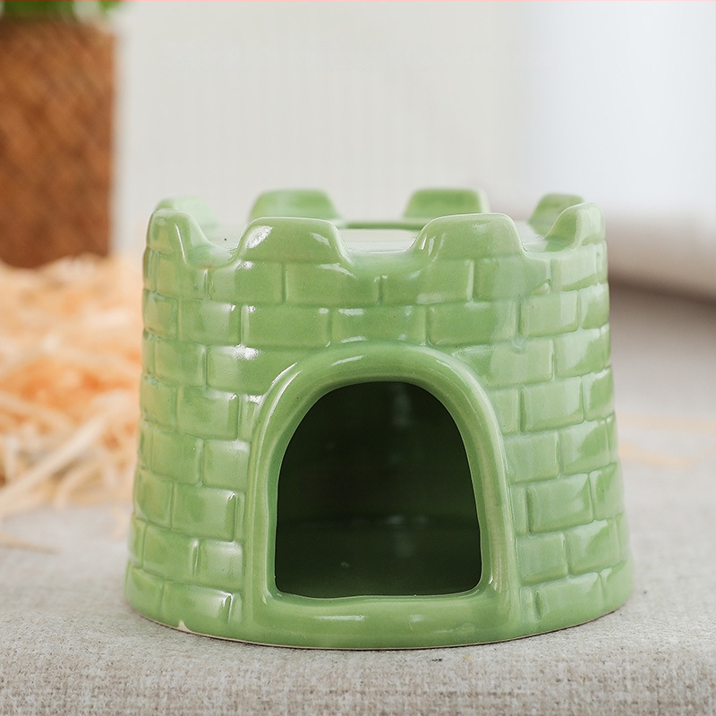 Keraamiline pesa Sirijale hamstrile, iglu varjupaik suviseks jahutuseks