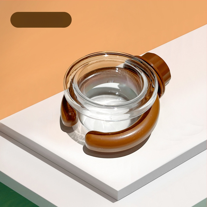 Rippuv plastmassist linnutoidukauss papagaille ja väikestele lemmikloomadele