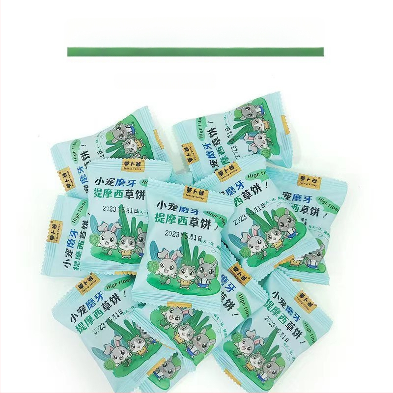 Carrot Valley Timothy Grass kuiva toit jänestele, činčilile, hamstritele ja merisigadele — umbes 15 g