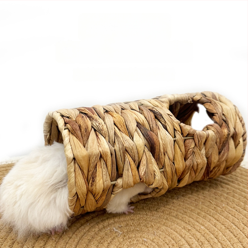 Hamsteri pesakodu ja tunnel veekõrva rohust - looduslik materjal, päritolu Anhui, Mitte imporditud