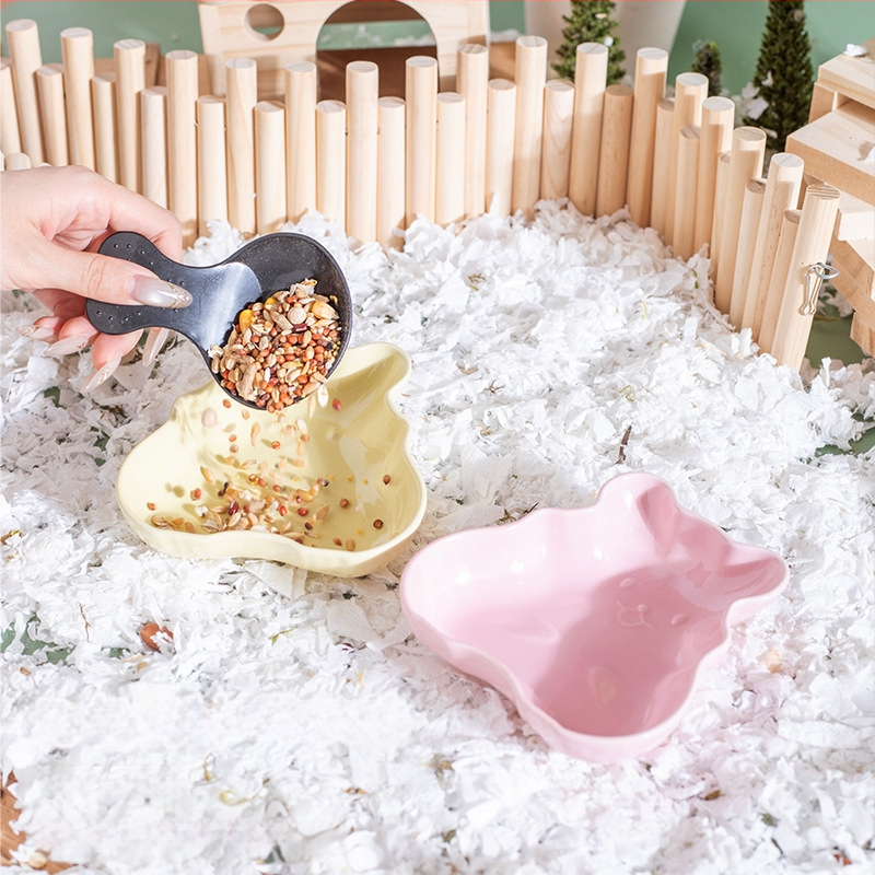 Keraamiline hamsteri söögikauss — bränd Shuo ni; materjal: keraamika; päritolu: Chaozhou, Guangdong; mõeldud hamsteritele