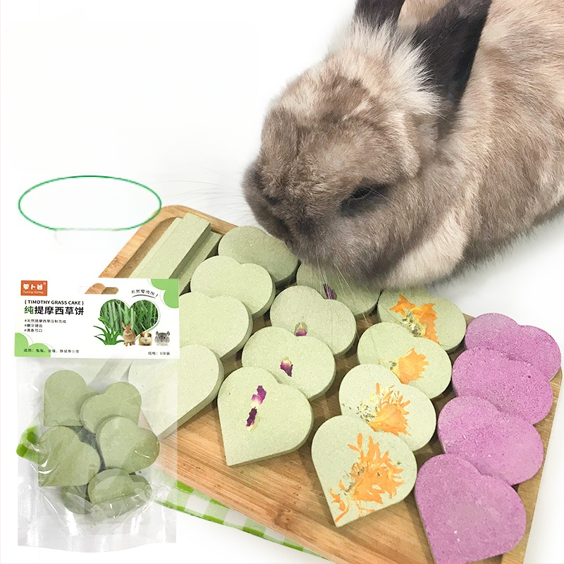 Džiovinta maistas — Timotijos žolės pyragas triušiams, činčiloms, žiurkėms ir jūrų kiaulytėms — 130 g — Radish Valley