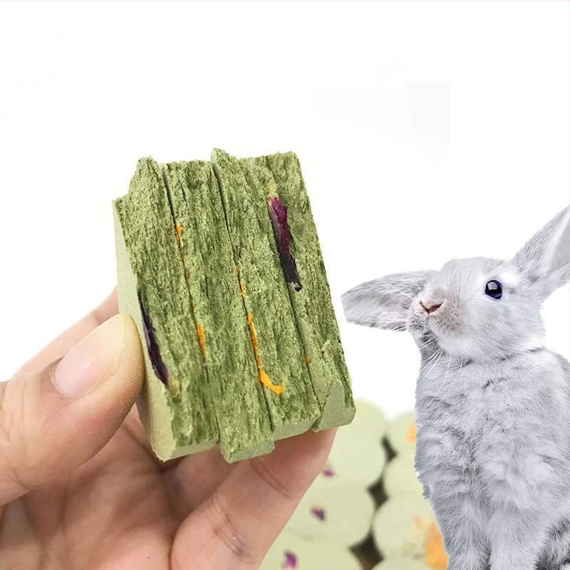 Džiovinta maistas — Timotijos žolės pyragas triušiams, činčiloms, žiurkėms ir jūrų kiaulytėms — 130 g — Radish Valley