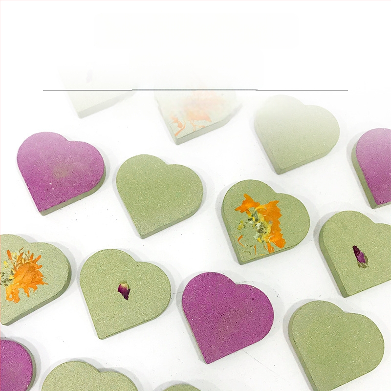 Džiovinta maistas — Timotijos žolės pyragas triušiams, činčiloms, žiurkėms ir jūrų kiaulytėms — 130 g — Radish Valley