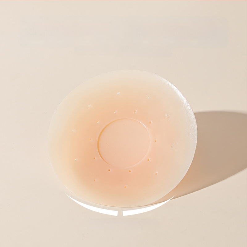 Silikono krūtų lipdukas – be žymių, kvėpuojantis, nematomas; plonas, spenelio forma: apvali; blizgus paviršius