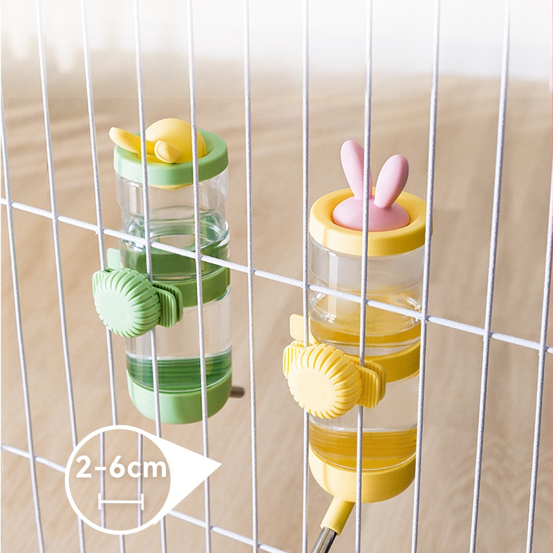 Pakabināms ūdens dozētājs mājdzīvniekiem — piemērots kaķiem un suņiem, bez mitras mutes, PET/PPR/PP materiāli, zīmols Dog, 45 gab. uz kartona