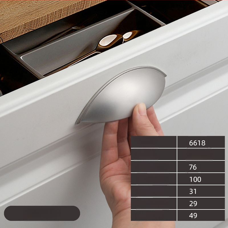 Spintelės rankena su pusapvaliu ausų dizainu, cinko lydinys, modelis 6618, elektroplakavimas