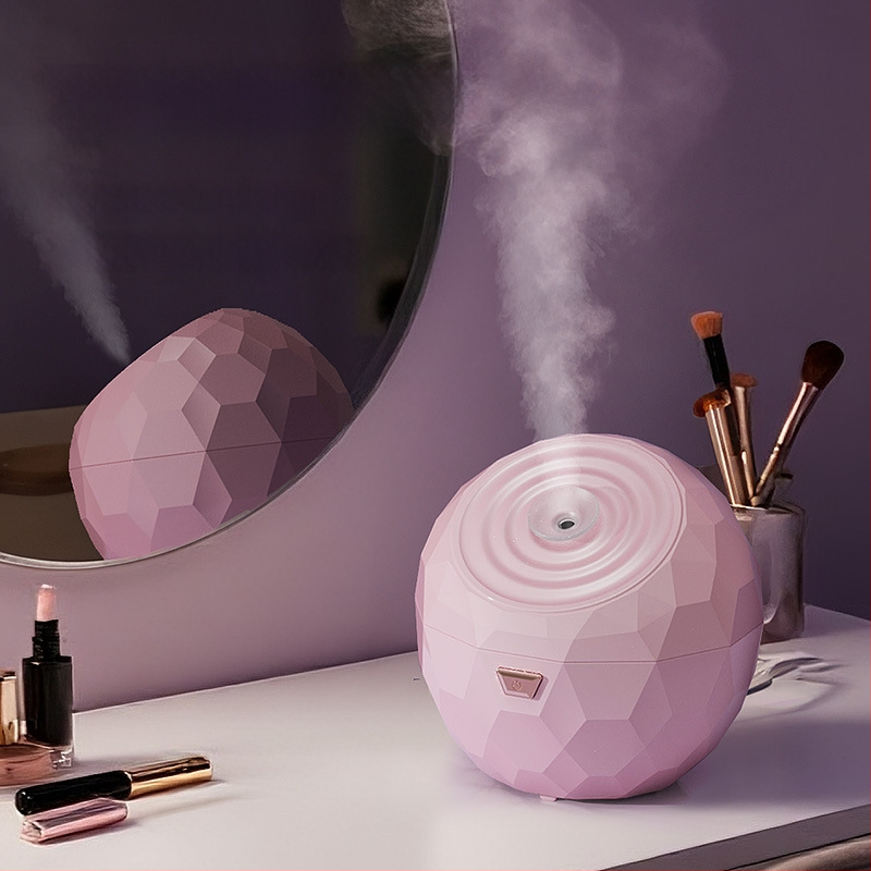 Veido odos garintuvo su karštu rūku ir nano drėkinimo purkštuvu, namų naudojimui; miglos laikas 31–60 s; 1-asis greitis; karštas purškimas; korpuso danga purškimo danga; be įmontuotos baterijos