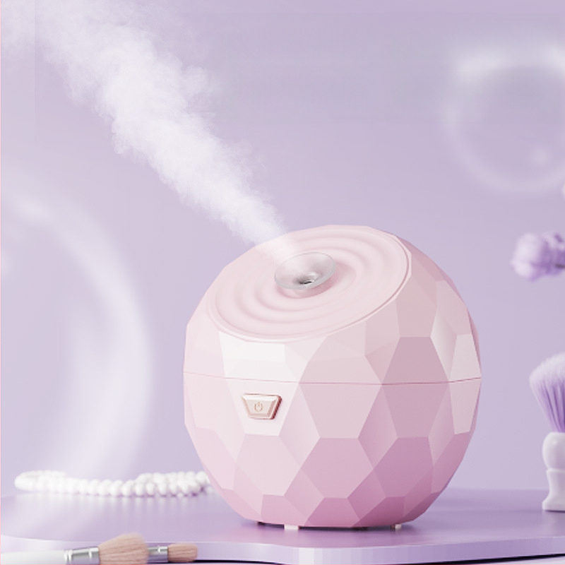 Veido odos garintuvo su karštu rūku ir nano drėkinimo purkštuvu, namų naudojimui; miglos laikas 31–60 s; 1-asis greitis; karštas purškimas; korpuso danga purškimo danga; be įmontuotos baterijos