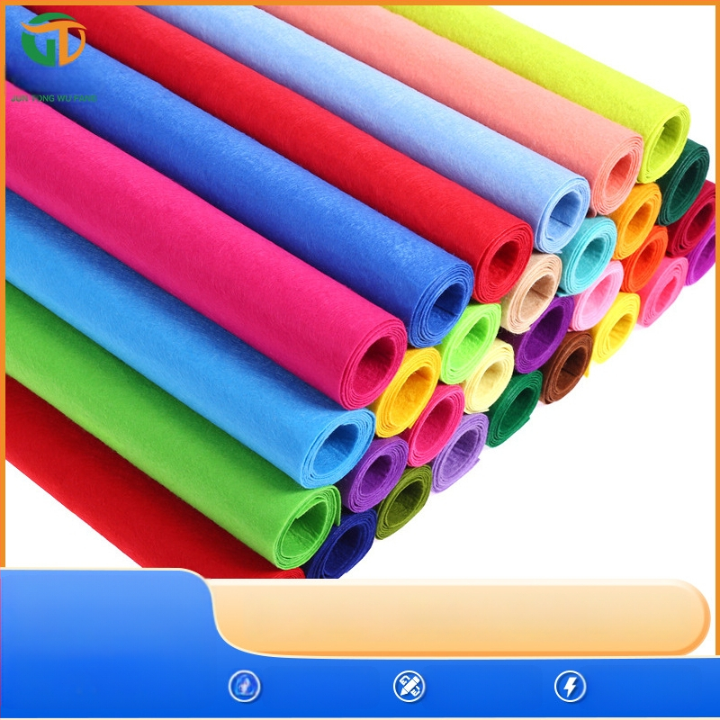 Neteptos tekstilės ritiniai – adatinis sujungimas, poliesteris, namų tekstilei, 50–1000 g/m²