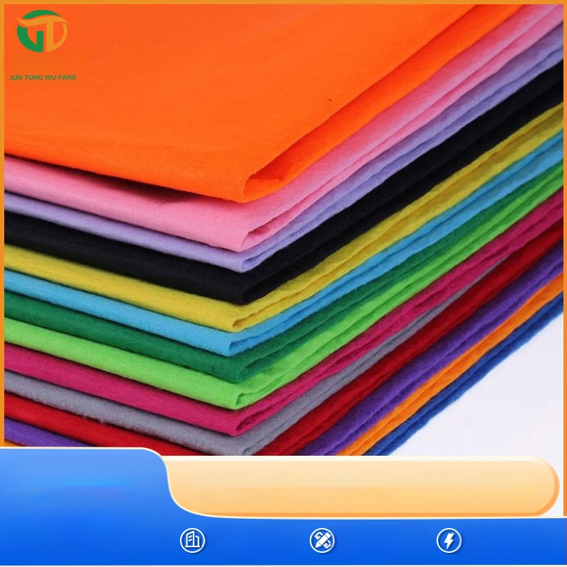 Neteptos tekstilės ritiniai – adatinis sujungimas, poliesteris, namų tekstilei, 50–1000 g/m²