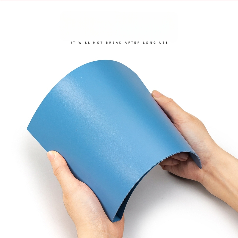 Huijin 131/121 plastikinis dokumentų segtuvas su viengubu laikikliu, talpa 60–80 lapų, su logotipu