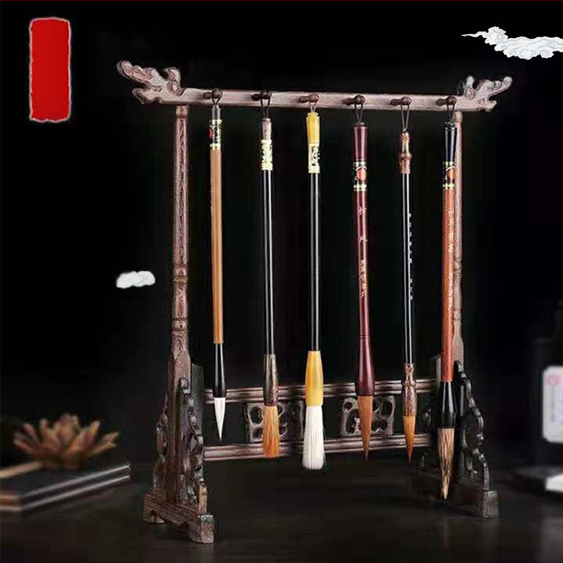 Ciets koka pildspalvas pakaramais ar pūķa galvu, adatu konfigurācijas: 8/16, 7/14, 6/12, 4/8 (Modelis JCM-8)