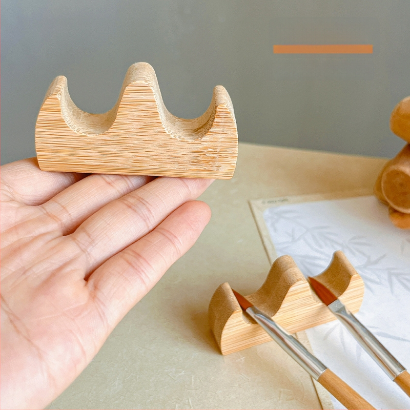 Nago dailės įrankių stalo laikiklis su daug skyrių dizainu