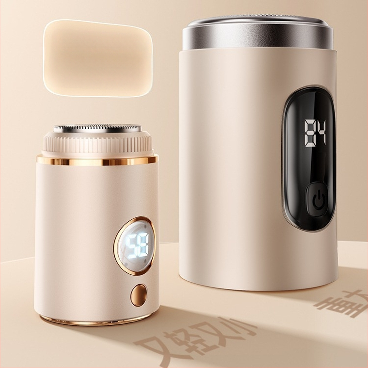 Vyrų elektrinis skustuvas su plūduriuojančia trim žiedų galvute ir 18 peiliukų, USB‑C greitoji įkrovimo, įmontuota 500–800 mAh baterija, veikimo laikas 60+ min.