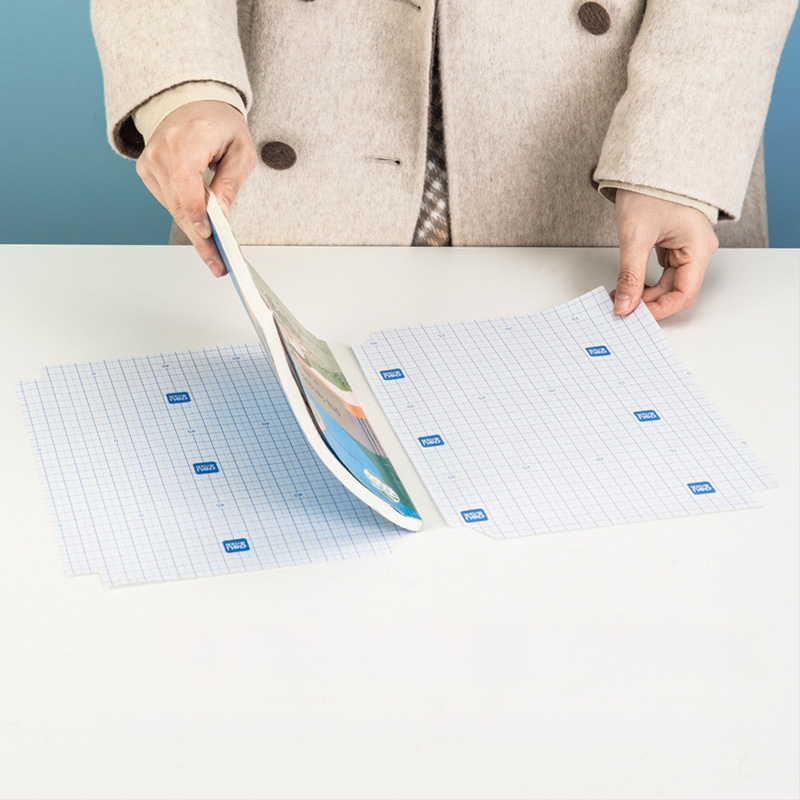 Deli 70593 20 vnt plėvelių knygoms, skirtos 3–6 klasei, atsparus vandeniui, matinė tekstūra, apsauginis dėklas knygai