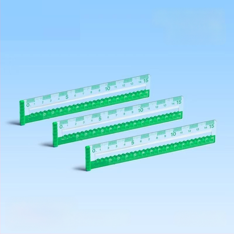 Lineāls 985, plastmasas, izturīgs pret nolietojumu, caurspīdīgs ar lielām atzīmēm studentu ģeometrijas zīmējumiem