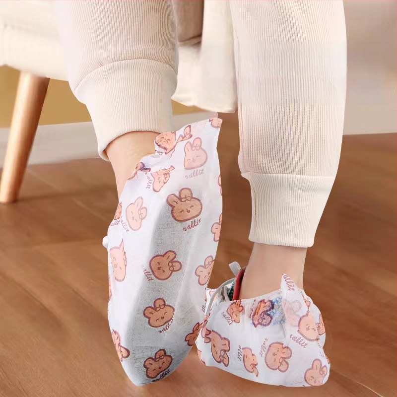 Vienkartiniai spausdinti avalynės gaubteliai iš neaudinio, dulkių atsparūs, storesni, pritaikyti dirbtuvėms ir klasei