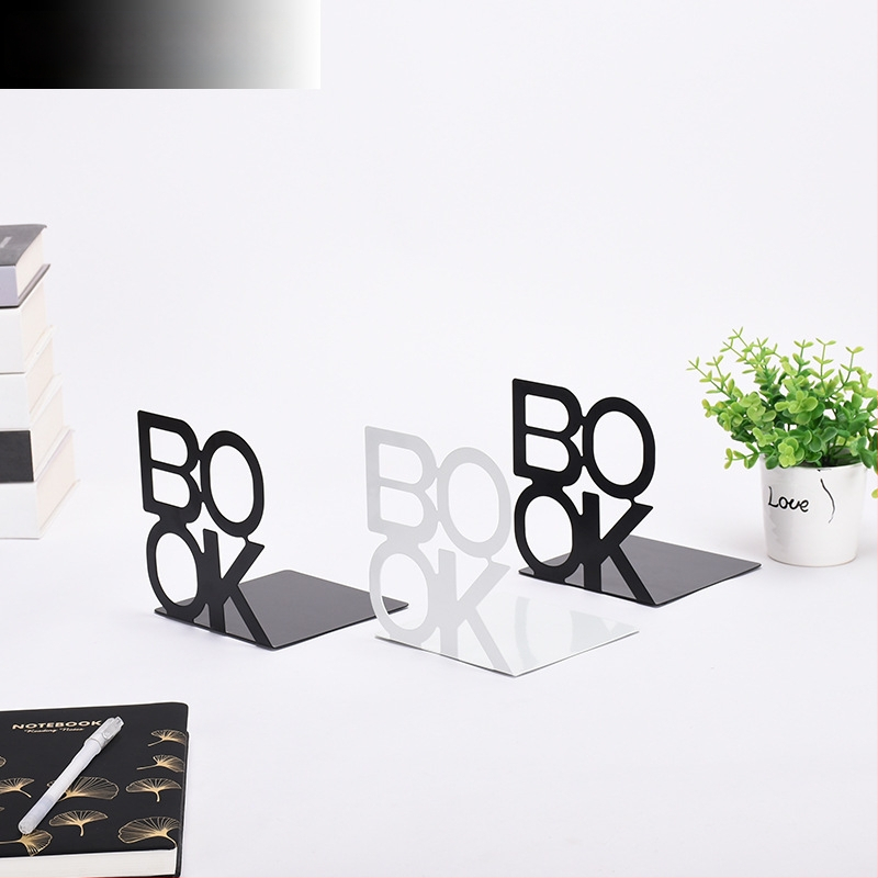 Metallist raamatu alus kontorile ja koolile – mudel 2013, Materjal: Metall, Neto kaal: 140 g, Pakend: 24 tk kartongis