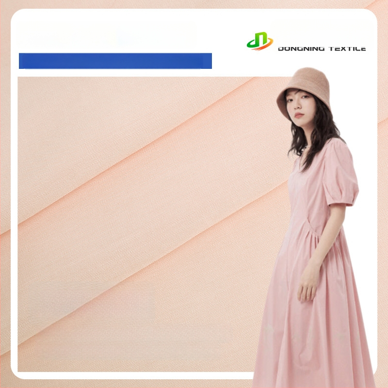 Puuvillane poplin kangas džakardiga, 120 g/m², kevad-suve jaoks