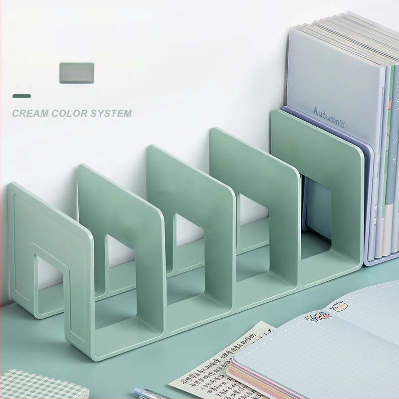 Plastikinis vertikalus failų laikiklis su keturiais skyreliais biurui