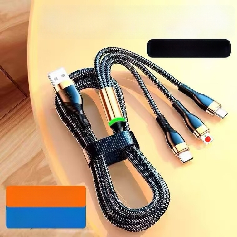 3-in-1 duomenų kabelis su 66W greitu įkrovimu ir LED indikatoriumi Apple, Huawei ir Xiaomi (automobiliui) – Lightning, Micro USB, Type-C, pintas kabelis