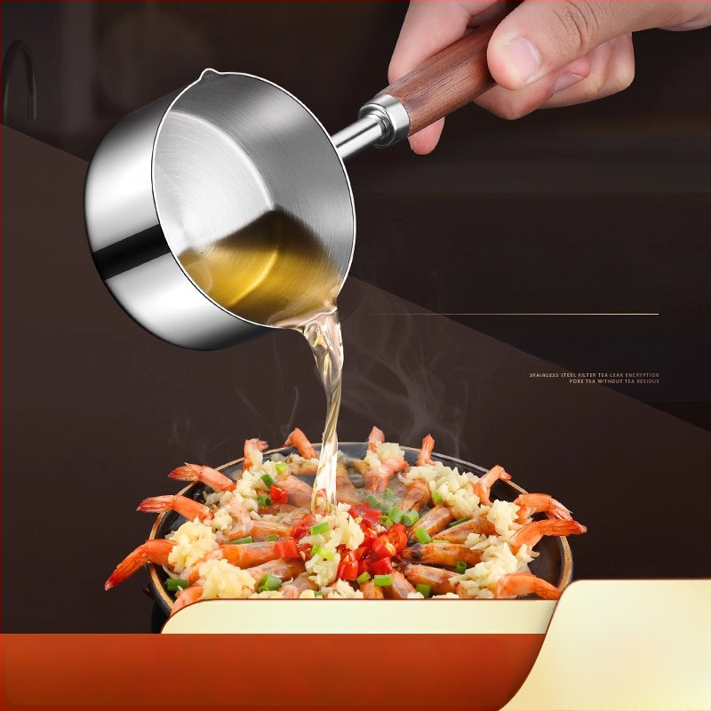 304 nerūdijančio plieno aliejinė keptuvė, plokščią dugną, be dangos, 3,5 cm gylio, skirta įkaitinti aliejų ir skoninti