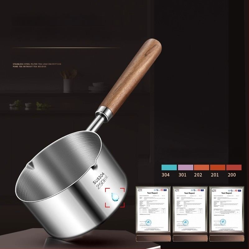 304 nerūdijančio plieno aliejinė keptuvė, plokščią dugną, be dangos, 3,5 cm gylio, skirta įkaitinti aliejų ir skoninti