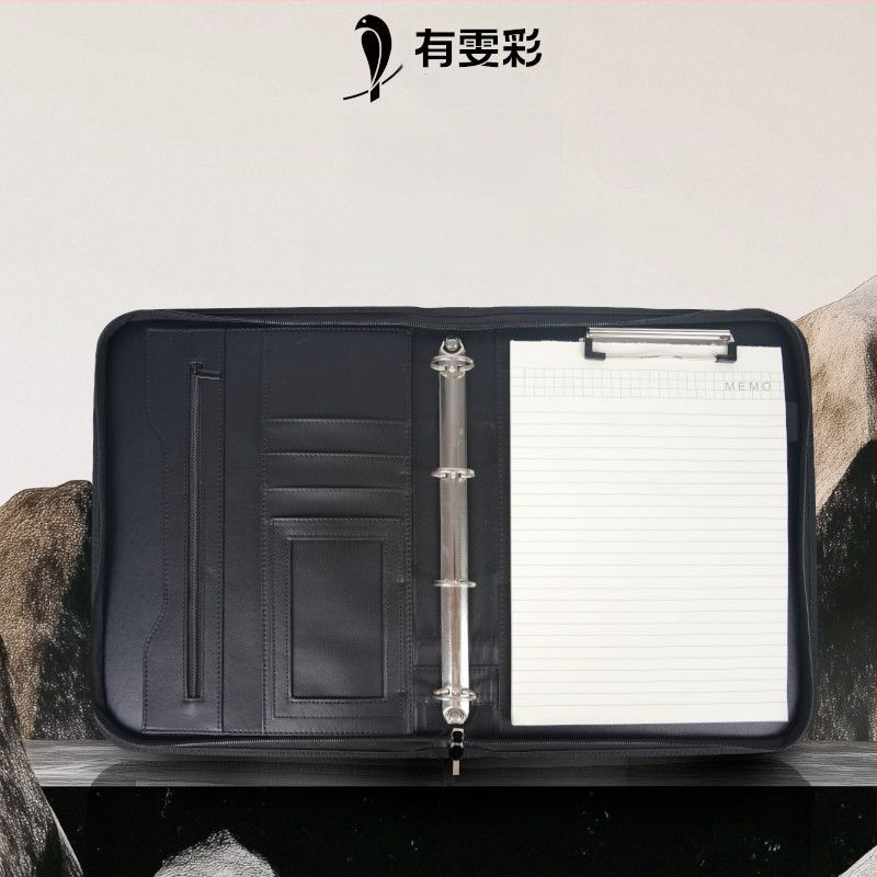 Odinė A4 byla su užtrauktuku ir vienu tvirtu klipu, Modelis: A4 folder, Plokštės storis 1,5 cm, Nugaros plotis 1,5 cm