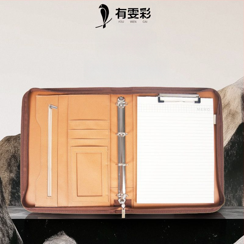 Odinė A4 byla su užtrauktuku ir vienu tvirtu klipu, Modelis: A4 folder, Plokštės storis 1,5 cm, Nugaros plotis 1,5 cm