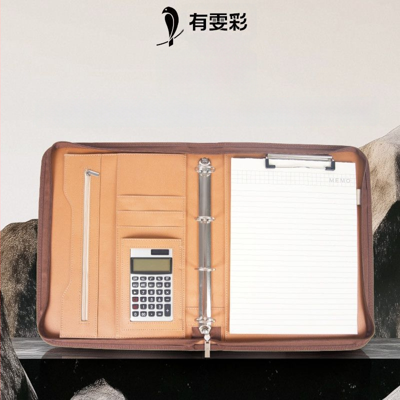 Odinė A4 byla su užtrauktuku ir vienu tvirtu klipu, Modelis: A4 folder, Plokštės storis 1,5 cm, Nugaros plotis 1,5 cm