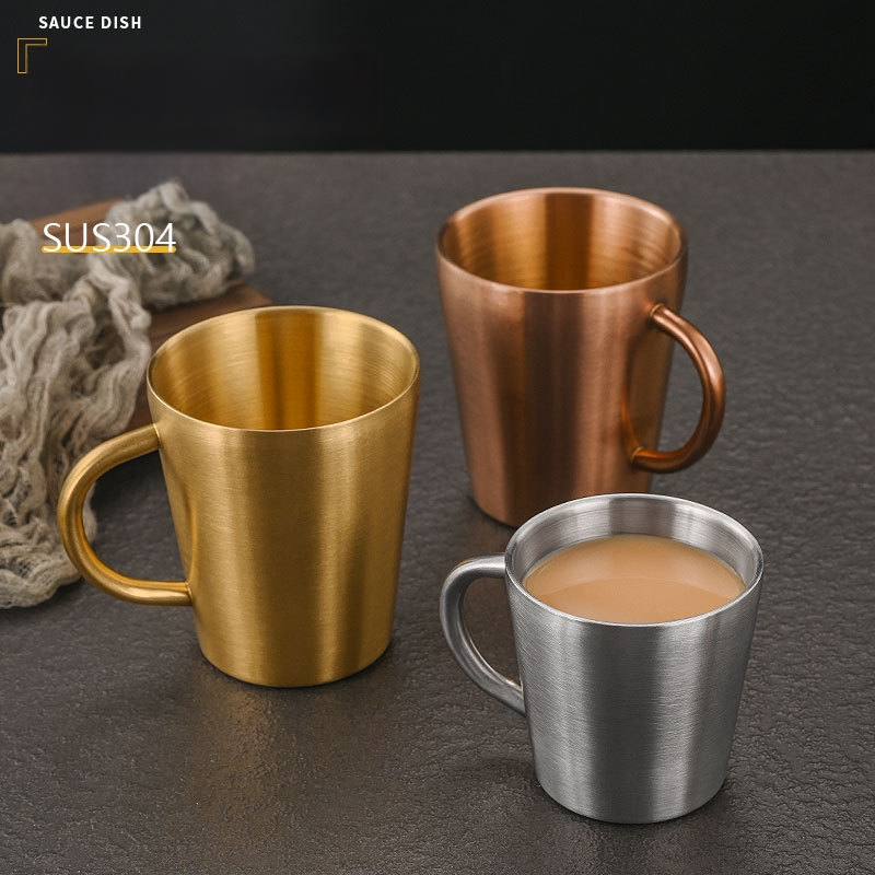 Dvigubo sienelių nerūdijančio plieno puodelis su rankena — didelė talpa, tinkama alui, pienui ir vandeniui, su individualiu logotipu