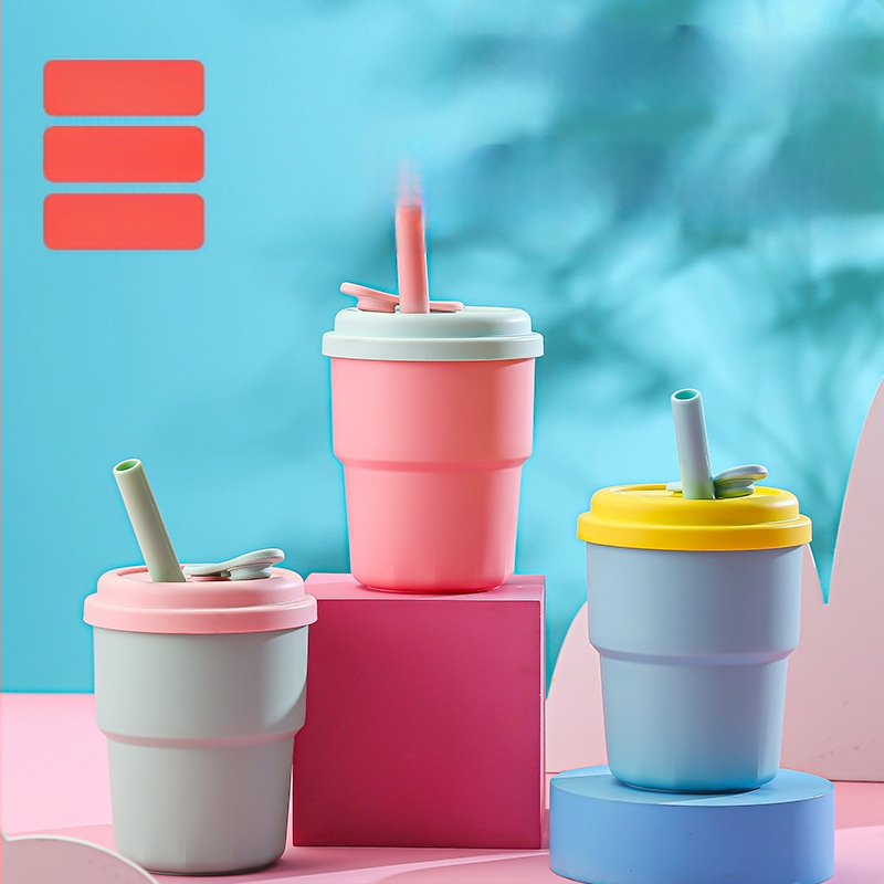 Vaikų gėrimų puodelis su silikonine šiaudeliu, plastmasinis, animacinio stiliaus, atsparus kritimui