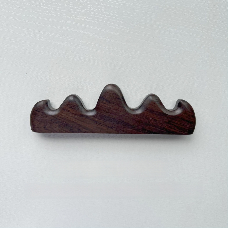 Rašiklio laikiklis kalnų stiliuje – penkių pirštų dizainas, mediena: mahagoni ir katalpa, Weizhuang, modelis Mahogany Pen Mountain