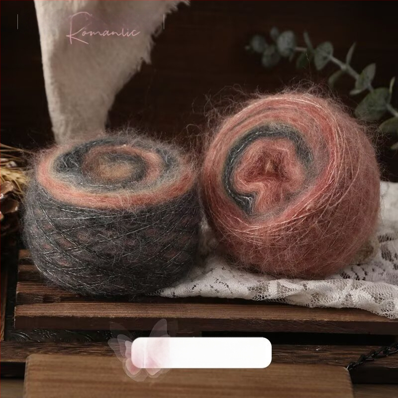 Rankų mezgimo siūlai šalikams ir apdaroms — Kaleidoscope Gradient Mohair, mišri siūlai, žiedinis verpimas, grupinis siūlas