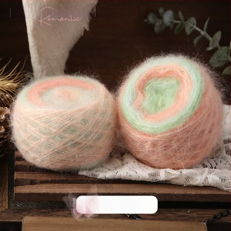 Rankų mezgimo siūlai šalikams ir apdaroms — Kaleidoscope Gradient Mohair, mišri siūlai, žiedinis verpimas, grupinis siūlas