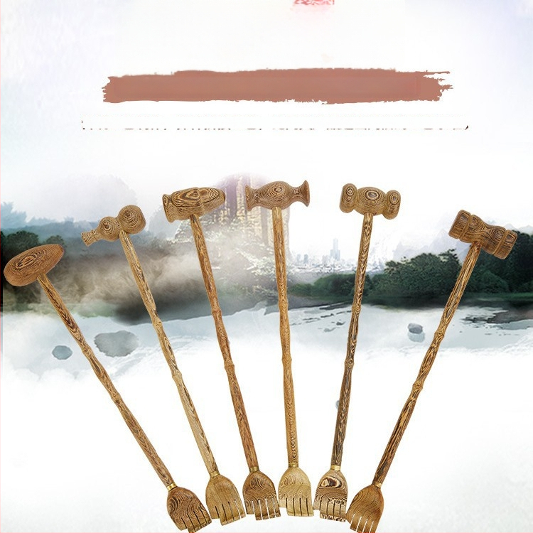 Medinis niežėjimo šukavimo įrankis ir dviejų paskirčių masažo įrankis su ilga rankena, rankų darbo tekstūra, medžiaga Redwood, modernus minimalistinis stilius namų apstatymui