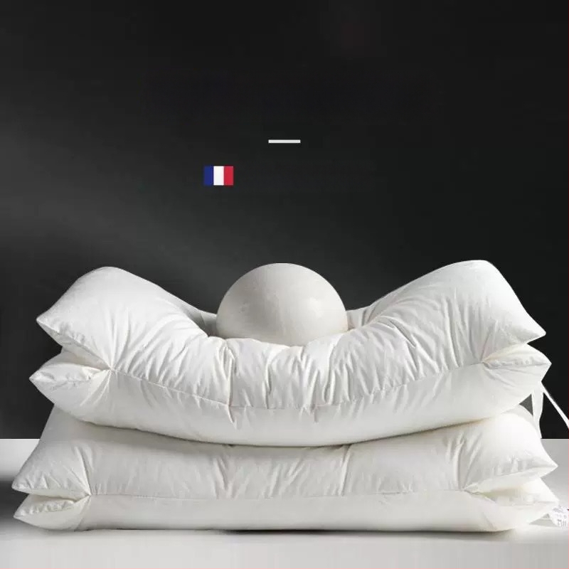 Kaklo pagalvė su SPA masažu, neleidžianti deformuotis, stačiakampio formos, poliesterio užpildas, 100% medvilnės užvalkalas, suaugusiems, vienam naudotojui.