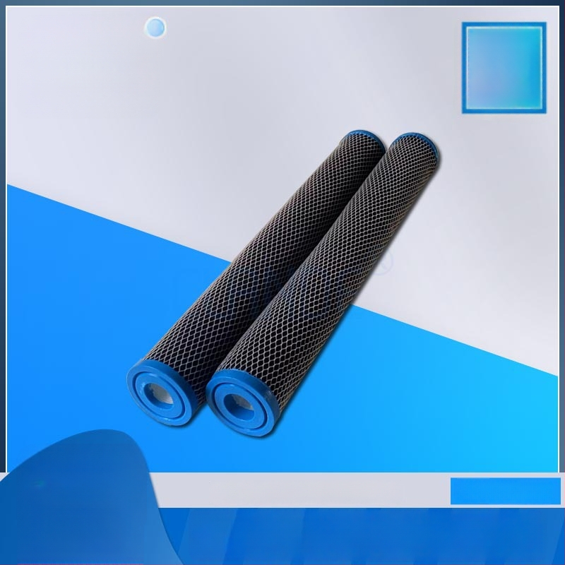 Koduveev filtrielemnt - aktiveeritud süsi, sinterdatud filtrielement, veefiltratsioon (0–35°C, 2,5 MPa)