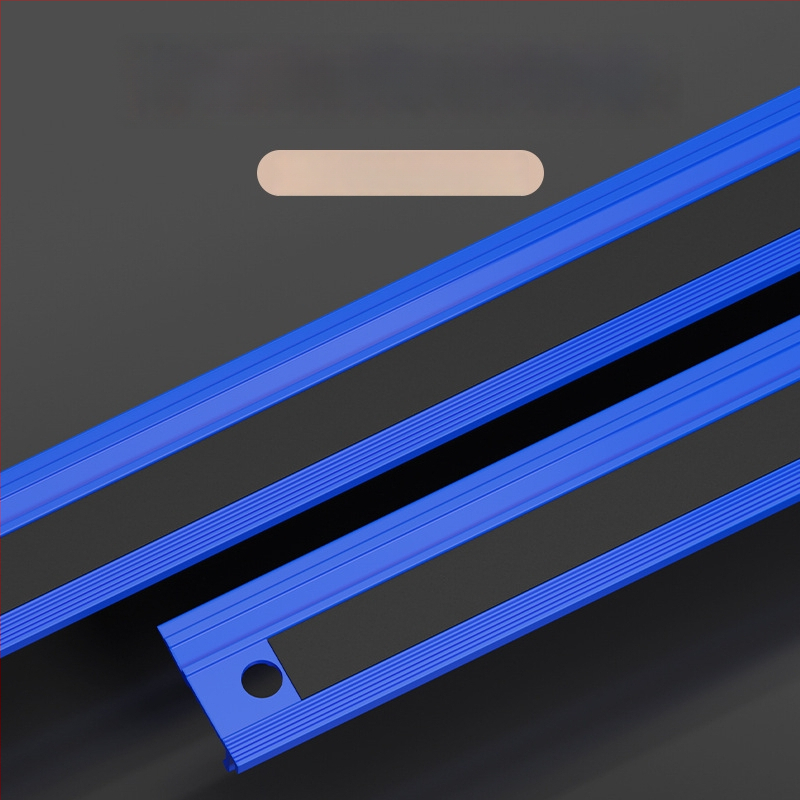 Cassiolo aliuminio lydinio liniuotė piešiniams – sutirštėtas korpusas, apsauginis kraštas, piešimo vadovas