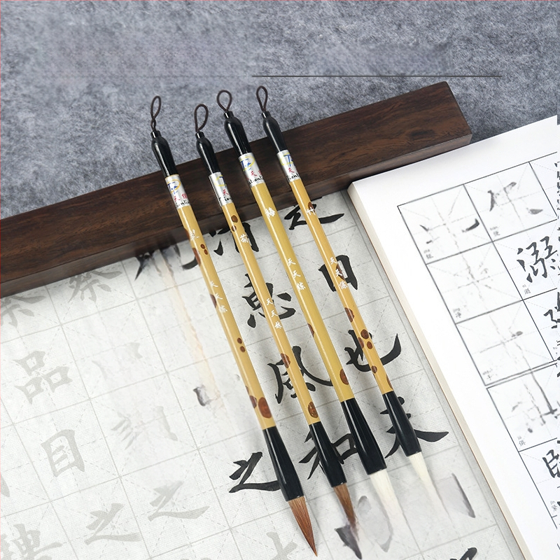 Medinis šepetėlių laikiklis su drakonų galva, 8 adatos, modelis D2987, TT/Tiantian Practice