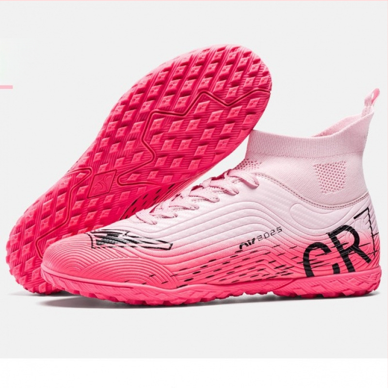 Futbolo bateliai su aukštu viršumi, ilgomis smeigėmis, viršutė iš sintetinės odos, neslystanti guma padas, tinka natūraliai ir dirbtinei žolei