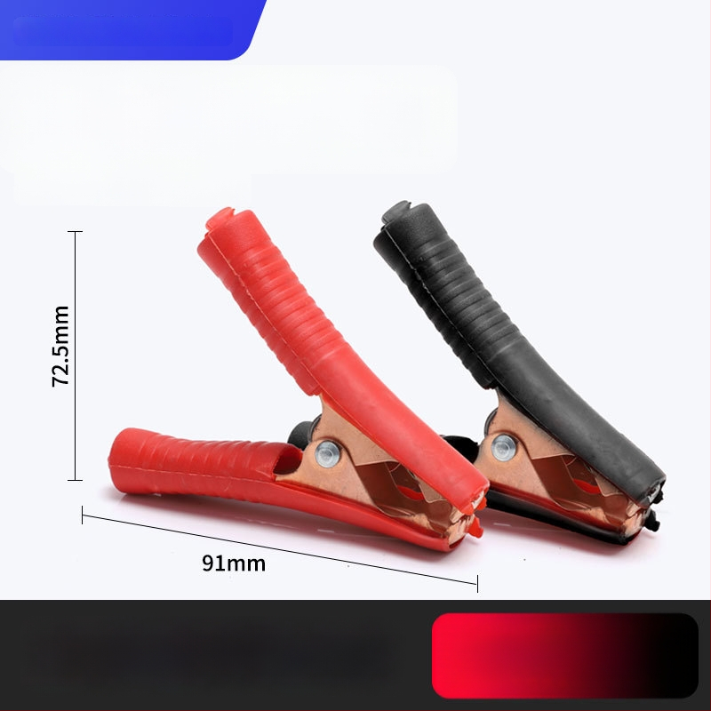 Iš gryno vario pagamintas krokodilo klipsas su gaubteliu laidimu ir automobilio akumuliatoriaus testavimui