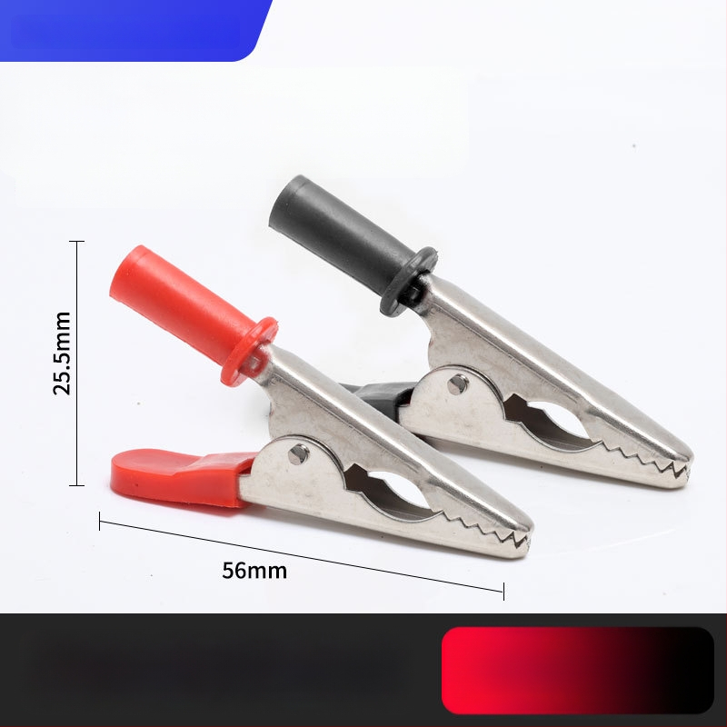 Iš gryno vario pagamintas krokodilo klipsas su gaubteliu laidimu ir automobilio akumuliatoriaus testavimui